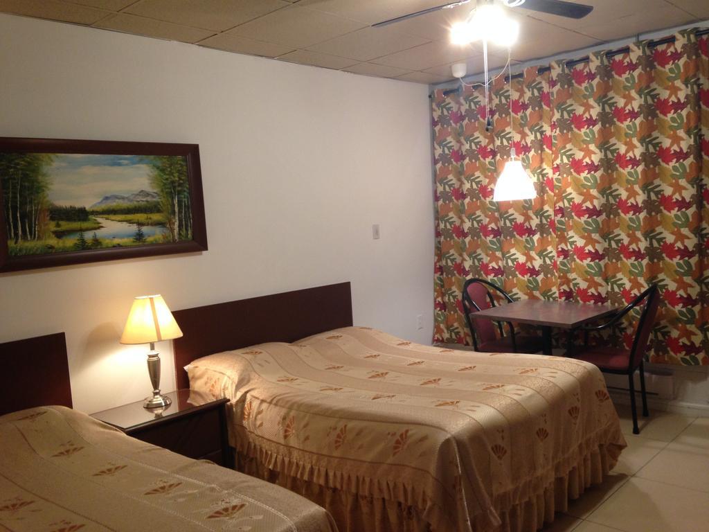 שרברוק Motel Econonuit חדר תמונה