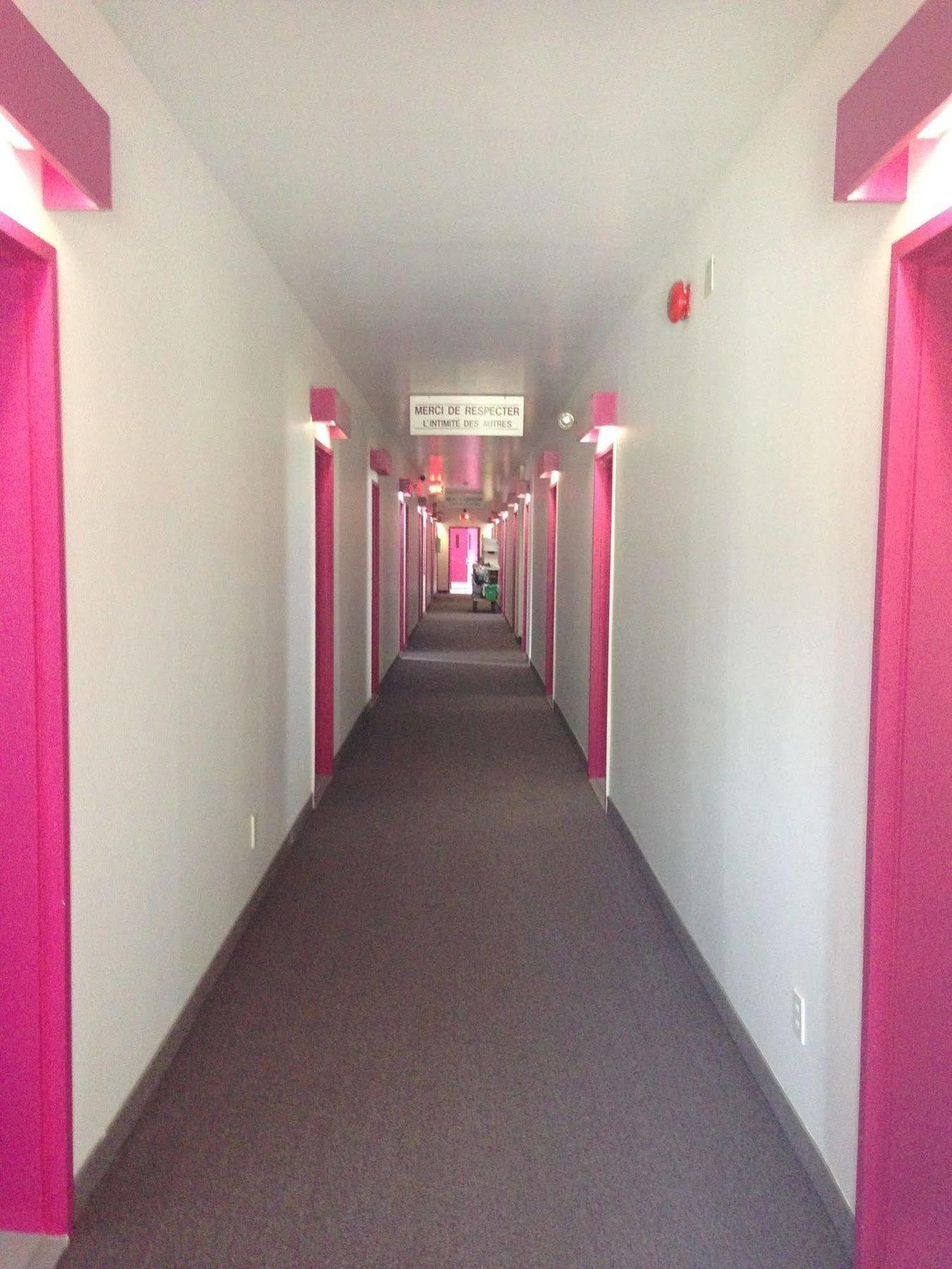שרברוק Motel Econonuit מראה חיצוני תמונה